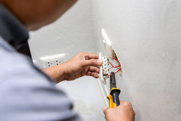 Best Affordable Electrician  in Nassau Bay, TX
